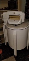 Amana wringer washer