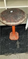 cast iron swivel stool