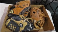 COLLECTION CHILD BASEBALL GLOVES