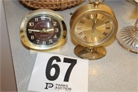 (2) Table Clocks