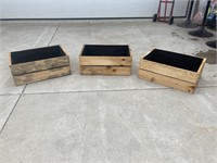 Planter boxes (x3)