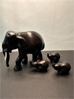 Elephants Momma and Babies