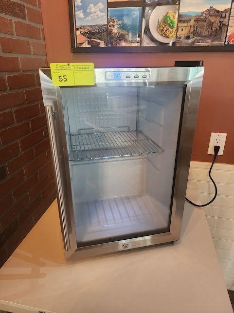 SUMMIT COUNTERTOP 1 DOOR REFRIGERATOR SCR312L