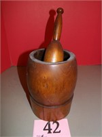 WOODEN MORTER AND PESTLE