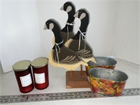 Wooden geese warm apple candle