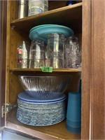 Large lot of plastic dishes and glasses