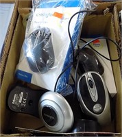 BOX LOT OF NEW  COMPUTER  "MOUSES"