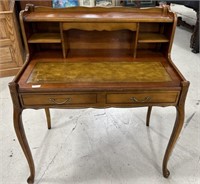 Late 20th Century Cherry English Queen Style Desk