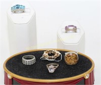 LOT EIGHT STERLING AND GEMSTONE RINGS