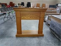Oak fireplace mantel, 23" x 20" opening, fits on