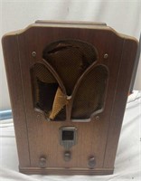 Westinghouse WR10 tombstone table AM radio