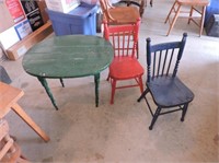 Nice old children's table & chairs