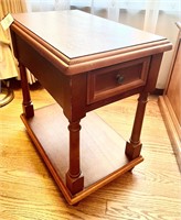 14x22 wood end table with drawer