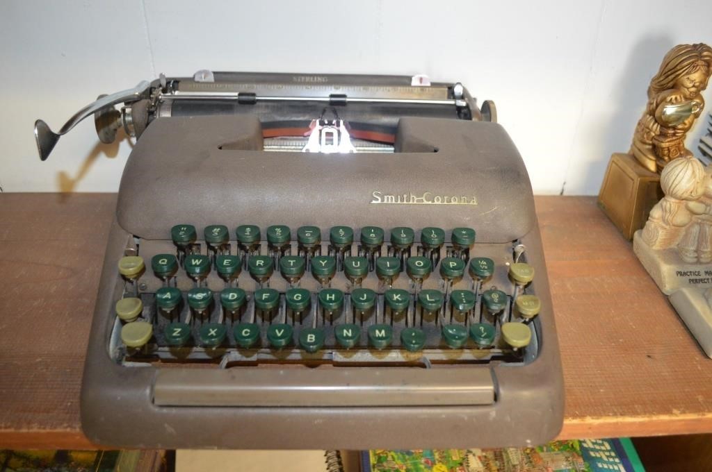 Vintage Smith Corona Manual Typewriter