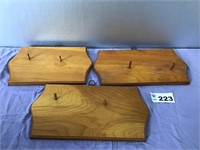 WOODEN WALL PLAQUES