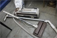 Vintage Vacuum Clenaer