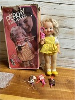 1973 VINTAGE PEACHY & HER PUPPETS
