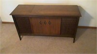 Sylvania Stereo Radio Console, Needs New Plug