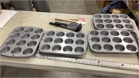 Wilton cupcake pans and utensils
