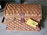 PICNIC BASKET W/DOME TOP & DOUBLE HANDLE