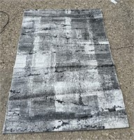 5'3"x7' Icon Area Rug