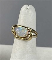 14K Yellow Gold Opal Ladies Ring