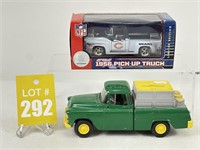 Chicago Bears '56 Pick Up Truck & Delivery Truck