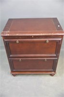 Dressing Chest