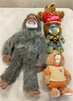 Bigfoot, turtle, Alf & Teddy