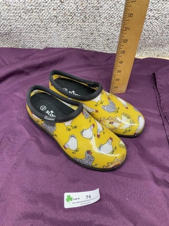 Sloggers Size 7 Yellow Chicken Clogs