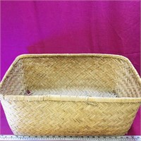 Large Wicker Basket (Antique)