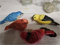 Lot of decorative birds 3 are magnets