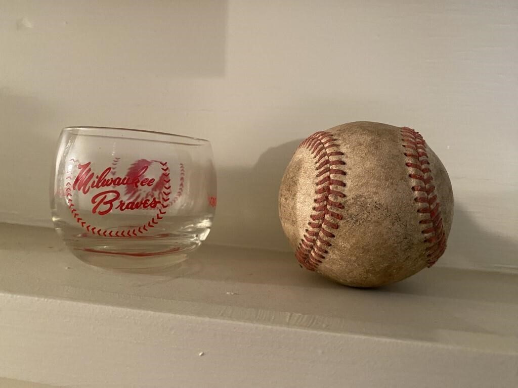 VINTAGE MILWAUKEE BRAVES INDIAN HEAD GLASS