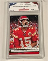 2022 Panini Chronicles Patrick Mahomes Card