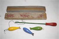 VERY RARE ANTIQUE FISHING GAME ! R-4