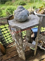 Bird Yard Art and Wood Stand (yard)