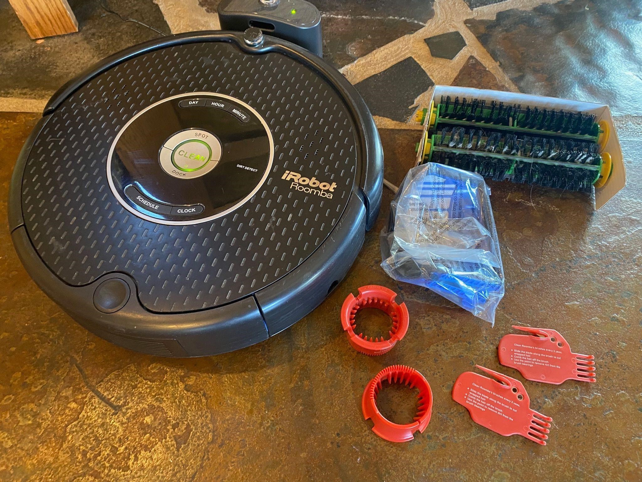 ROOMBA VACUUM 1 WITH PARTS