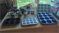 ASSORTMENT OF MUFFIN AND CUPCAKE PANS AND A