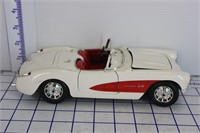 CHEVROLET CORVETTE 1957 MODEL TOY CAR