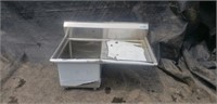 STAINLESS STEEL 1 COMPARTMENT SINK W/ 24" RIGHT