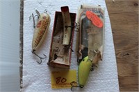 GROUPING OF VINTAGE FISHING LURES: REBEL, KAUTZKY