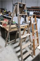 6' Wood Ladder