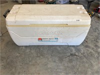 IGLOO 150 qt ice chest / cooler