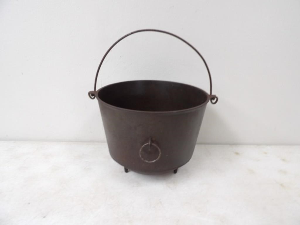 No. 8 Griswold Erie Stewing Pot