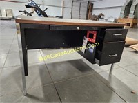 Desk Metal - Good for a Work Table or Tool Holder