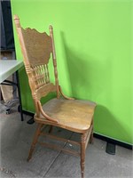 Dining room chair