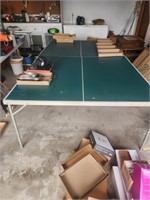 PING PONG TABLE FULL REGULATION SIZE FOLDS UP ON
