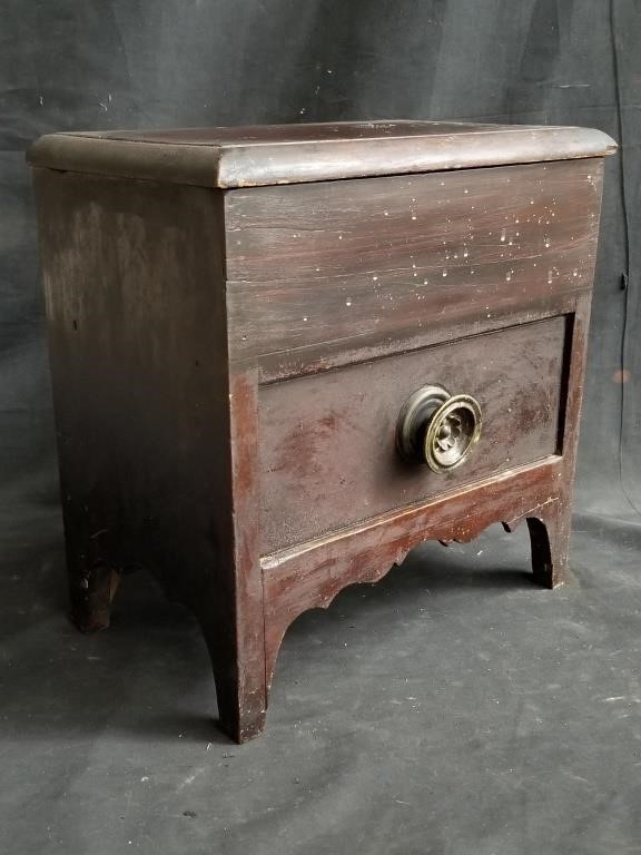 Antique salesman sample furniture lift top chest