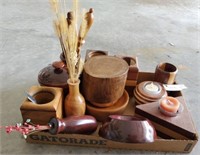 TRAY OF ASSORTED EXOTIC WOOD ITEMS