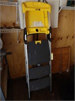 Cosco Step Ladder - 4'